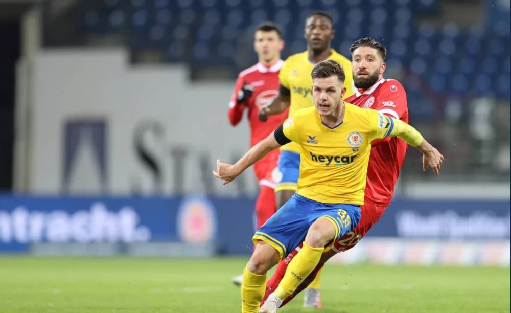 的执法让比 的执法让比