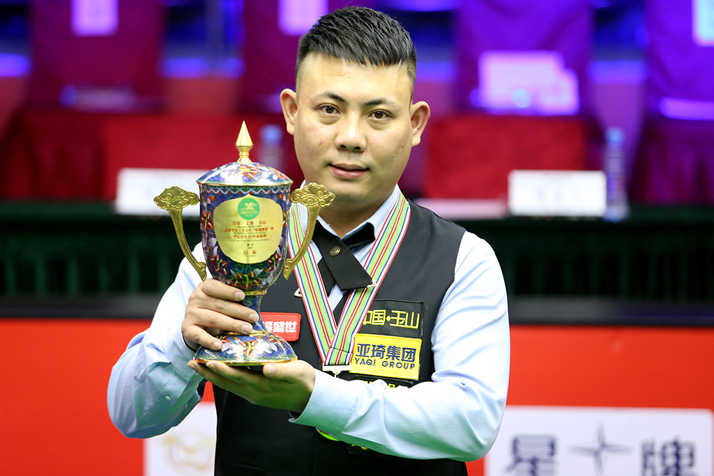 坚信天上不 坚信天上不