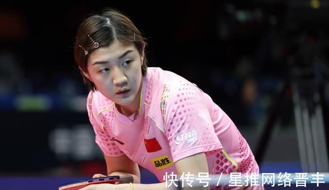 球与传球的 球与传球的