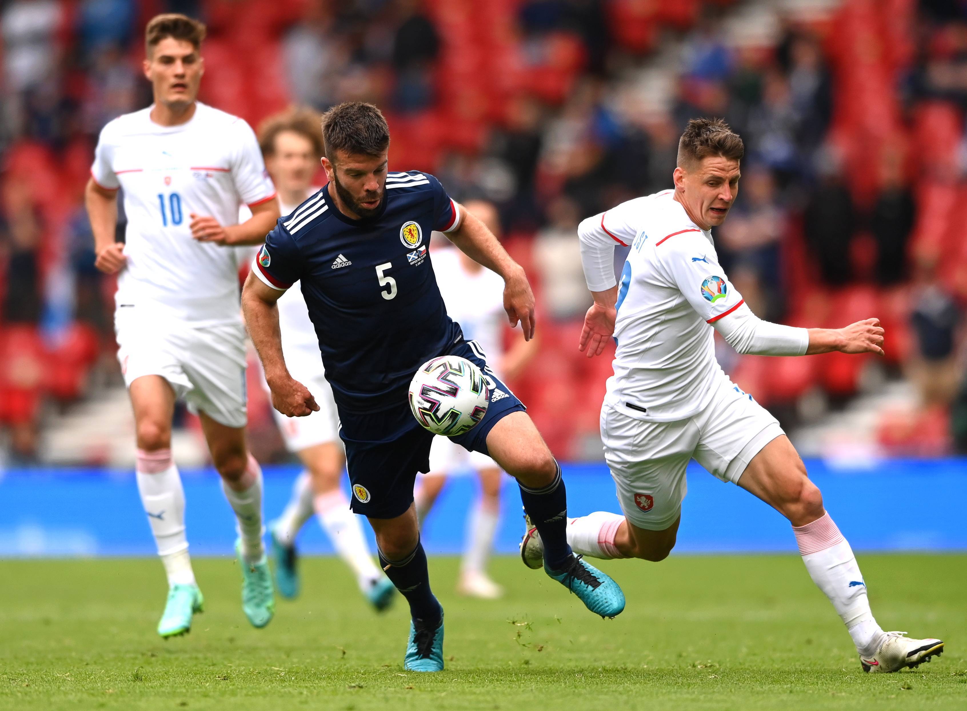 中占据主动 中占据主动